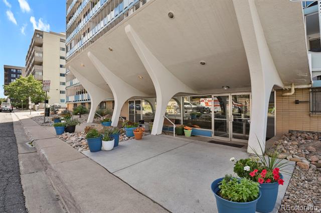 1155 N Ash Street Unit: 402