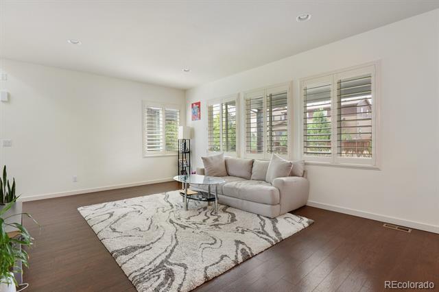 10893 Touchstone Loop