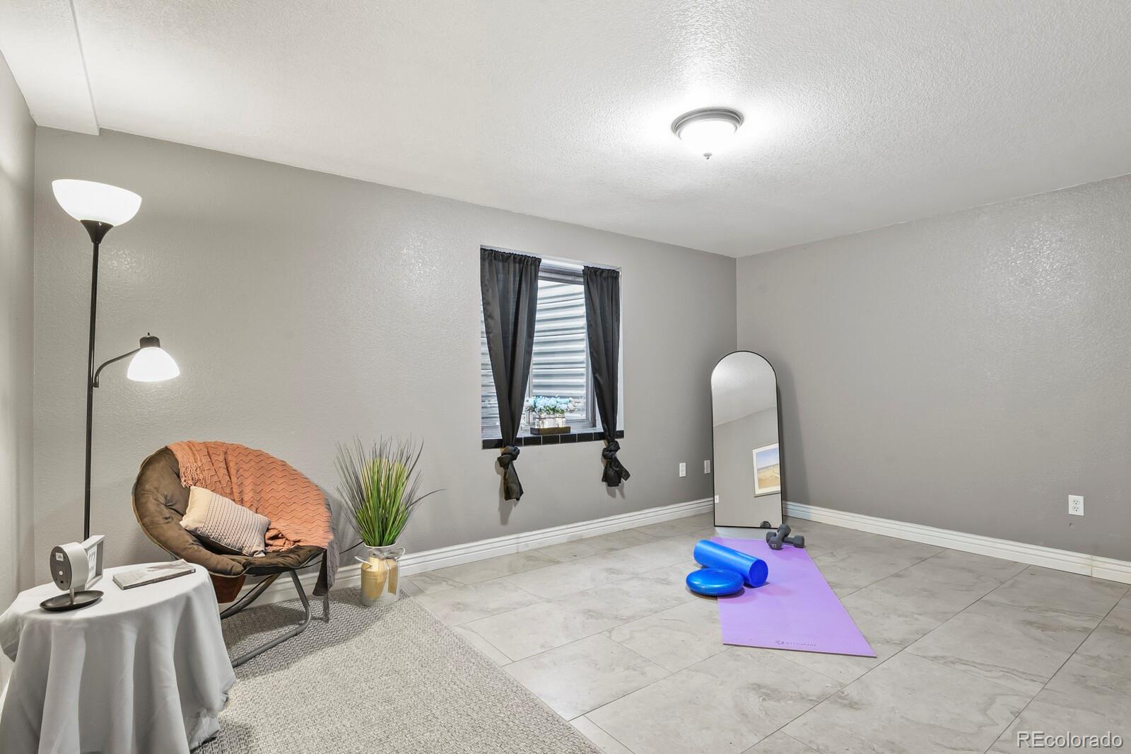 882 S 14th Avenue