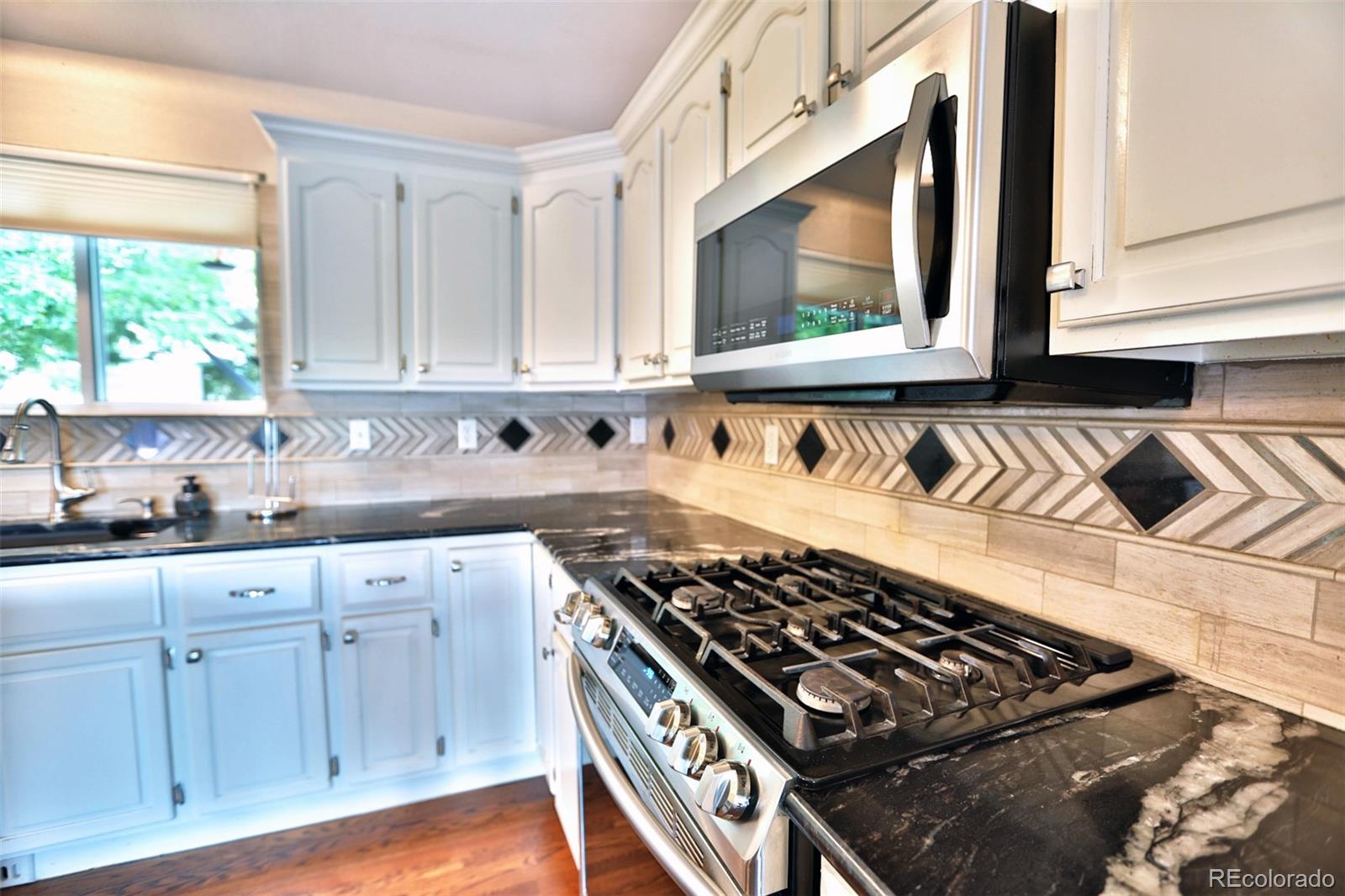 882 S 14th Avenue
