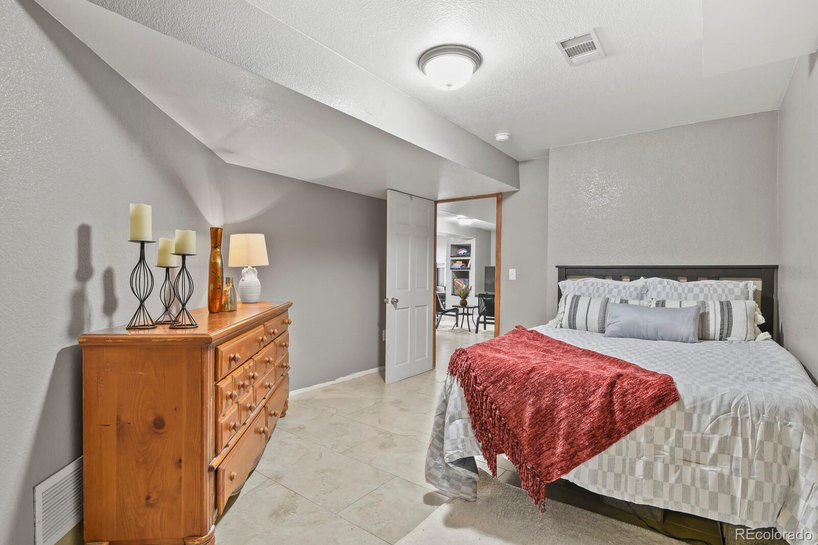 882 S 14th Avenue