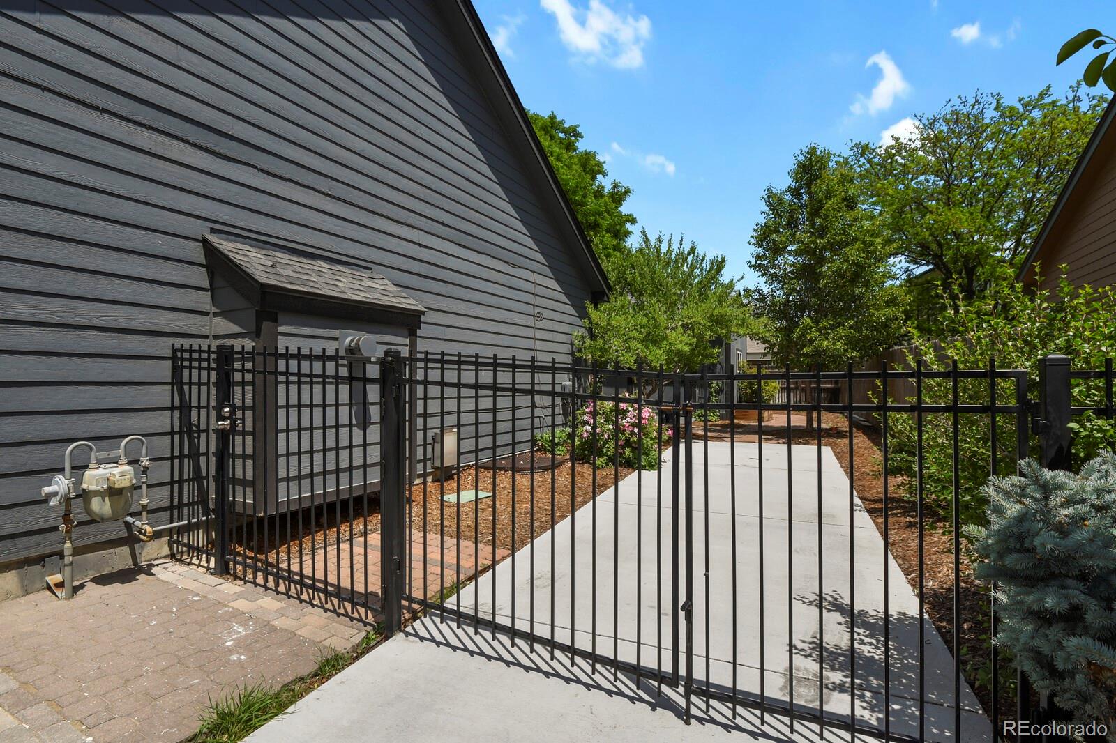 882 S 14th Avenue