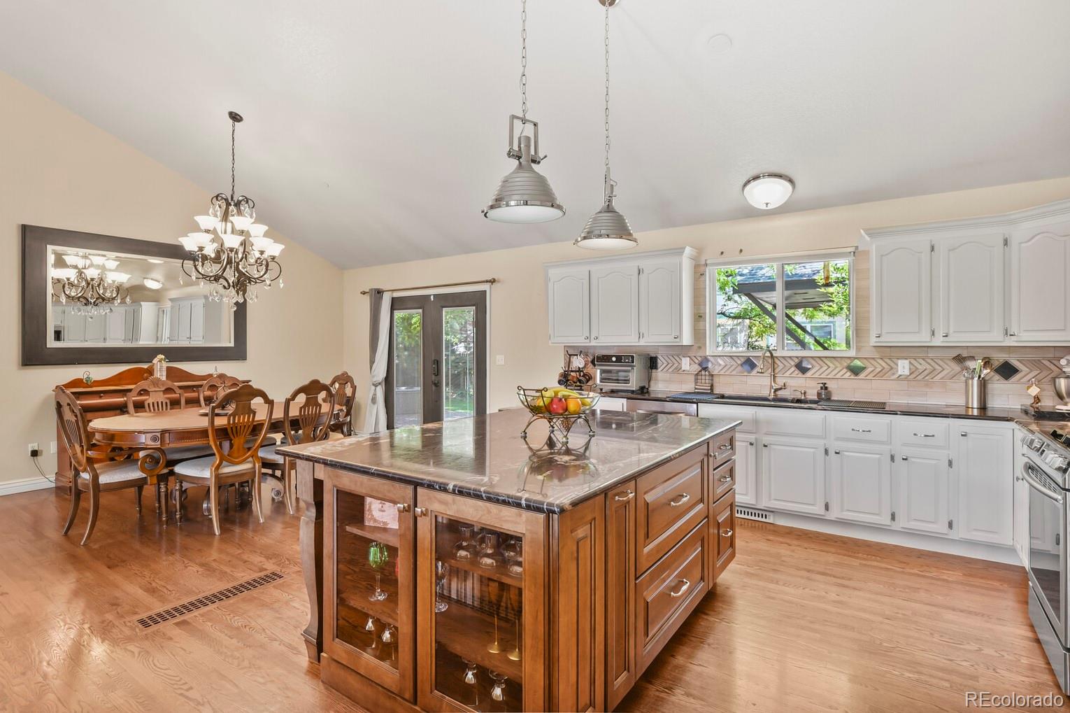 882 S 14th Avenue