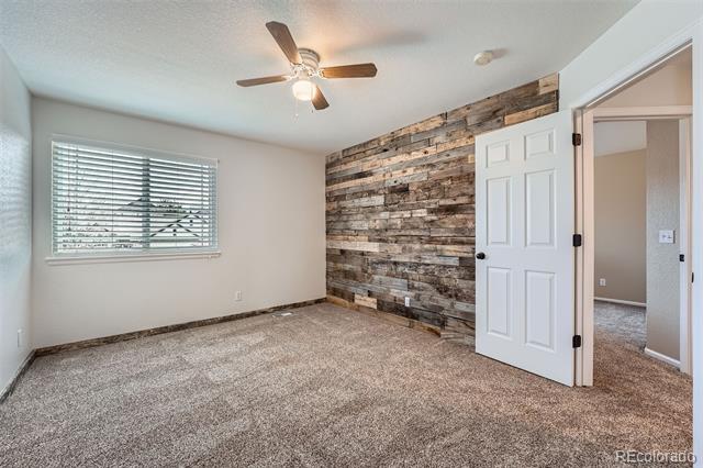 1045 English Sparrow Trail