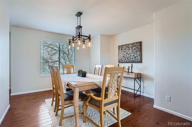 1045 English Sparrow Trail