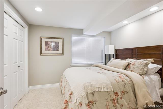 8940 Goosander Way