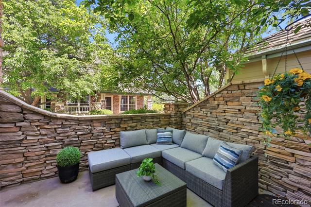 8853 Edinburgh Circle