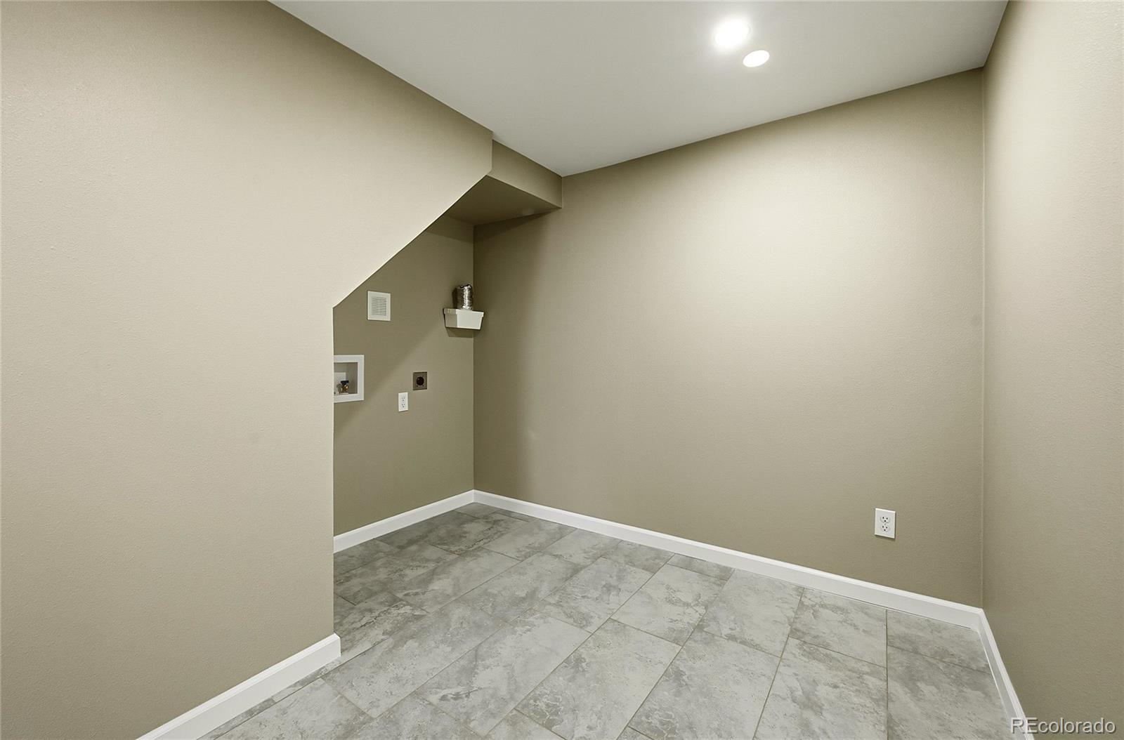 3513 E 117th Place