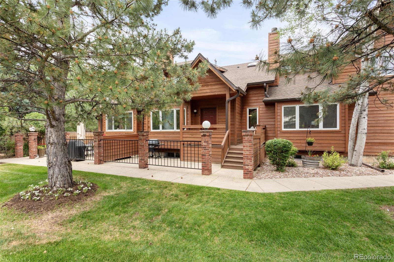 11765 W 66th Place Unit: B