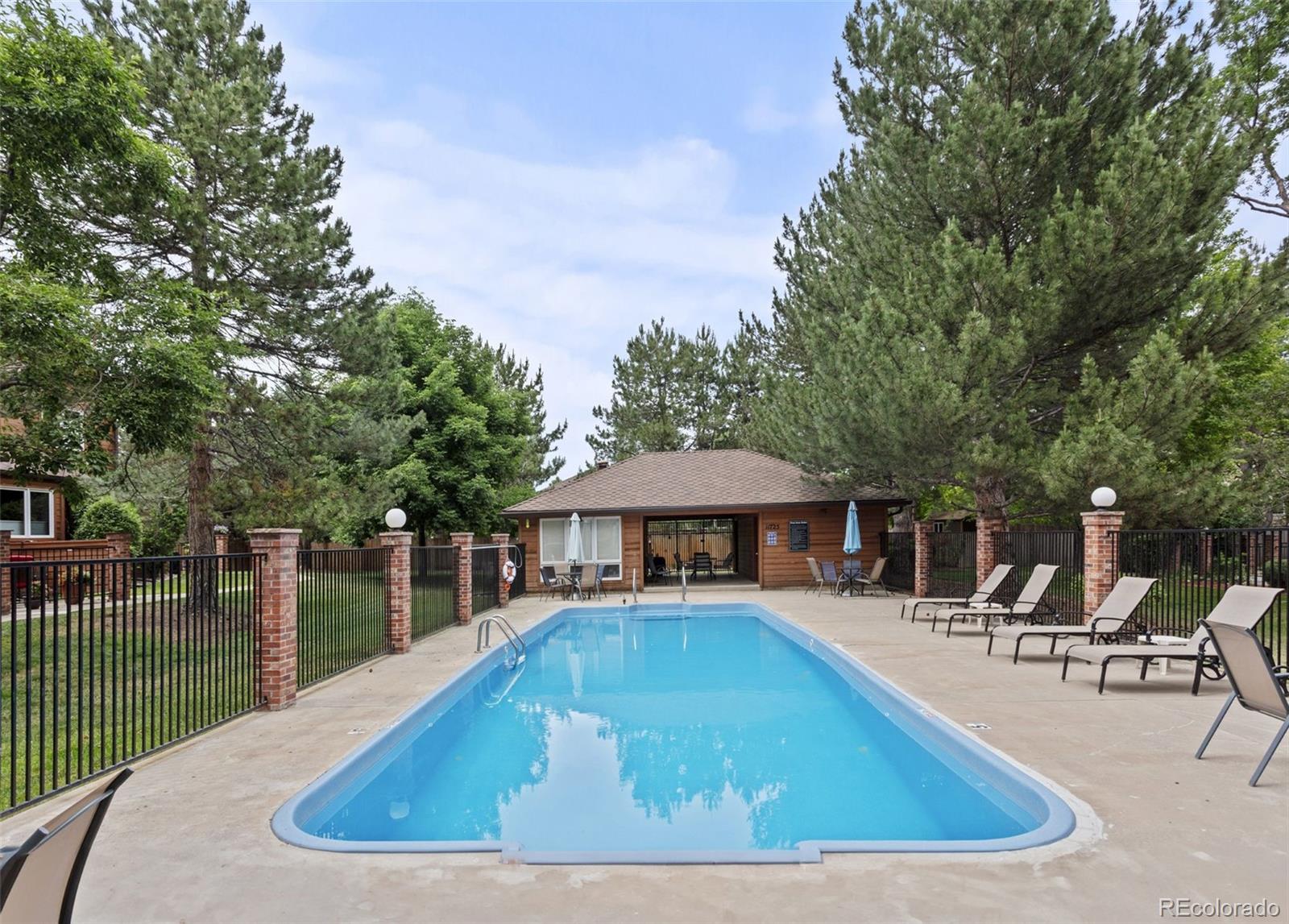 11765 W 66th Place Unit: B