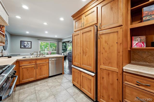 2356 Hiwan Drive Unit: 40