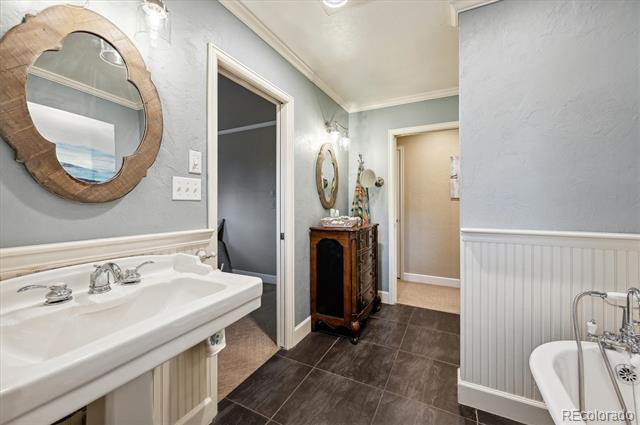 2356 Hiwan Drive Unit: 40
