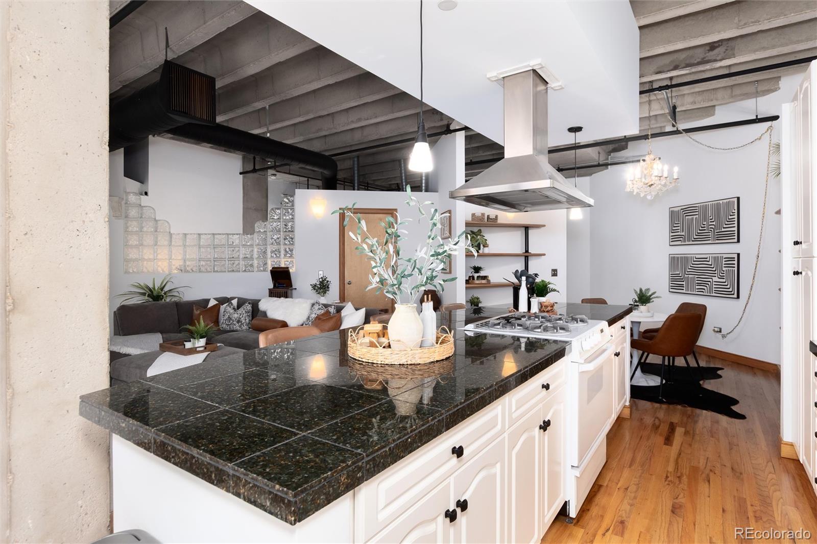 1020 15th Street Unit: 210