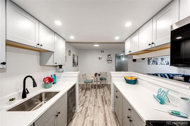 18196 E Ohio Avenue Unit: 104