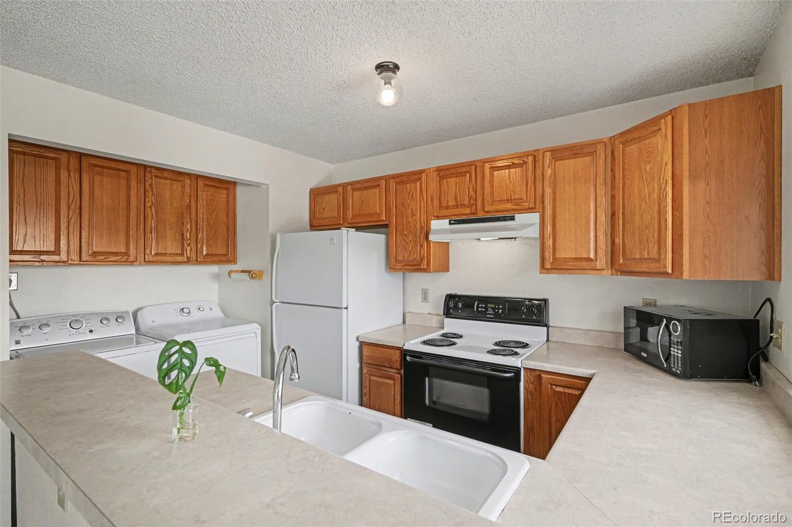 1110 S Waco Street Unit: E