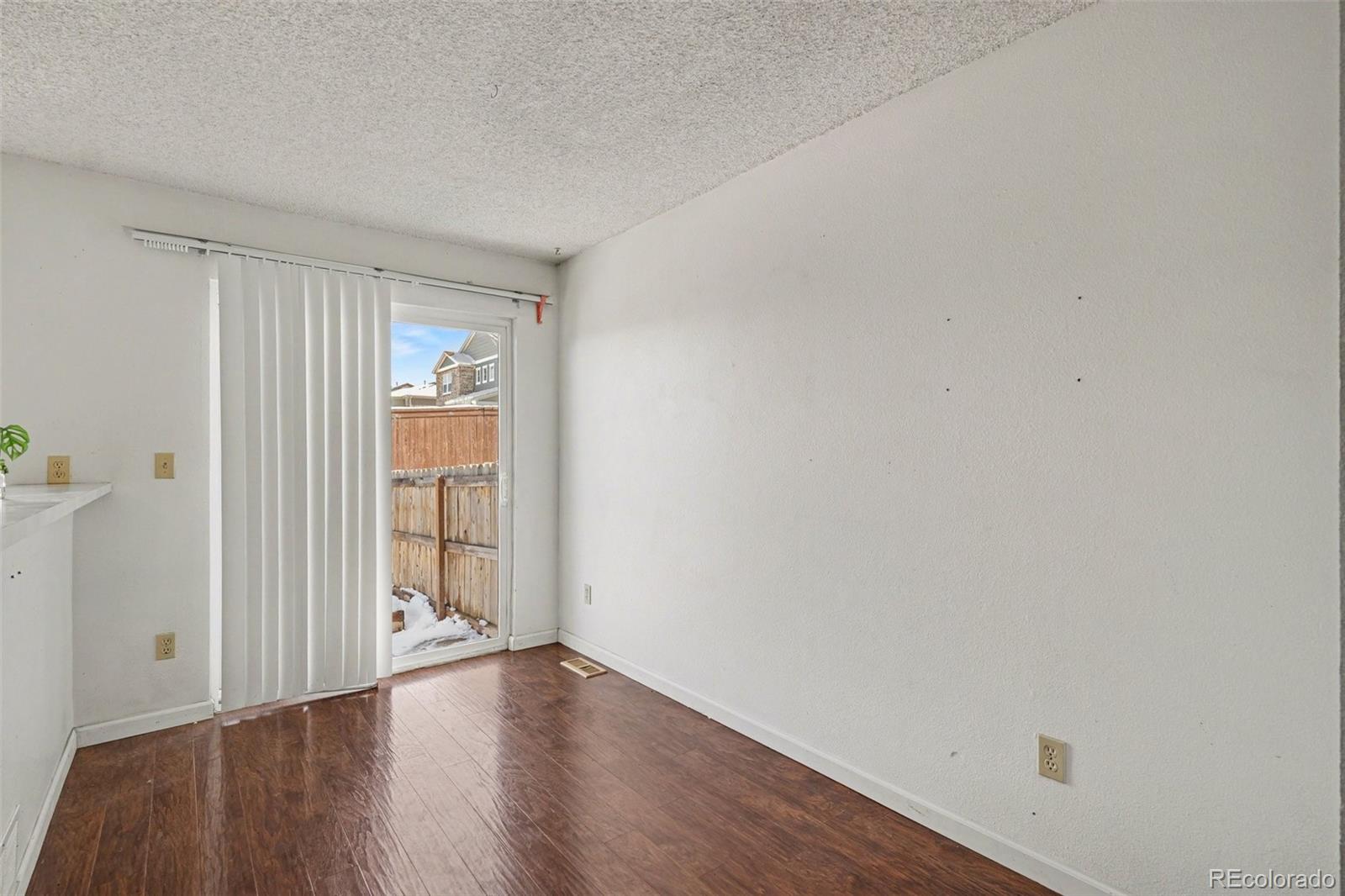 1110 S Waco Street Unit: E