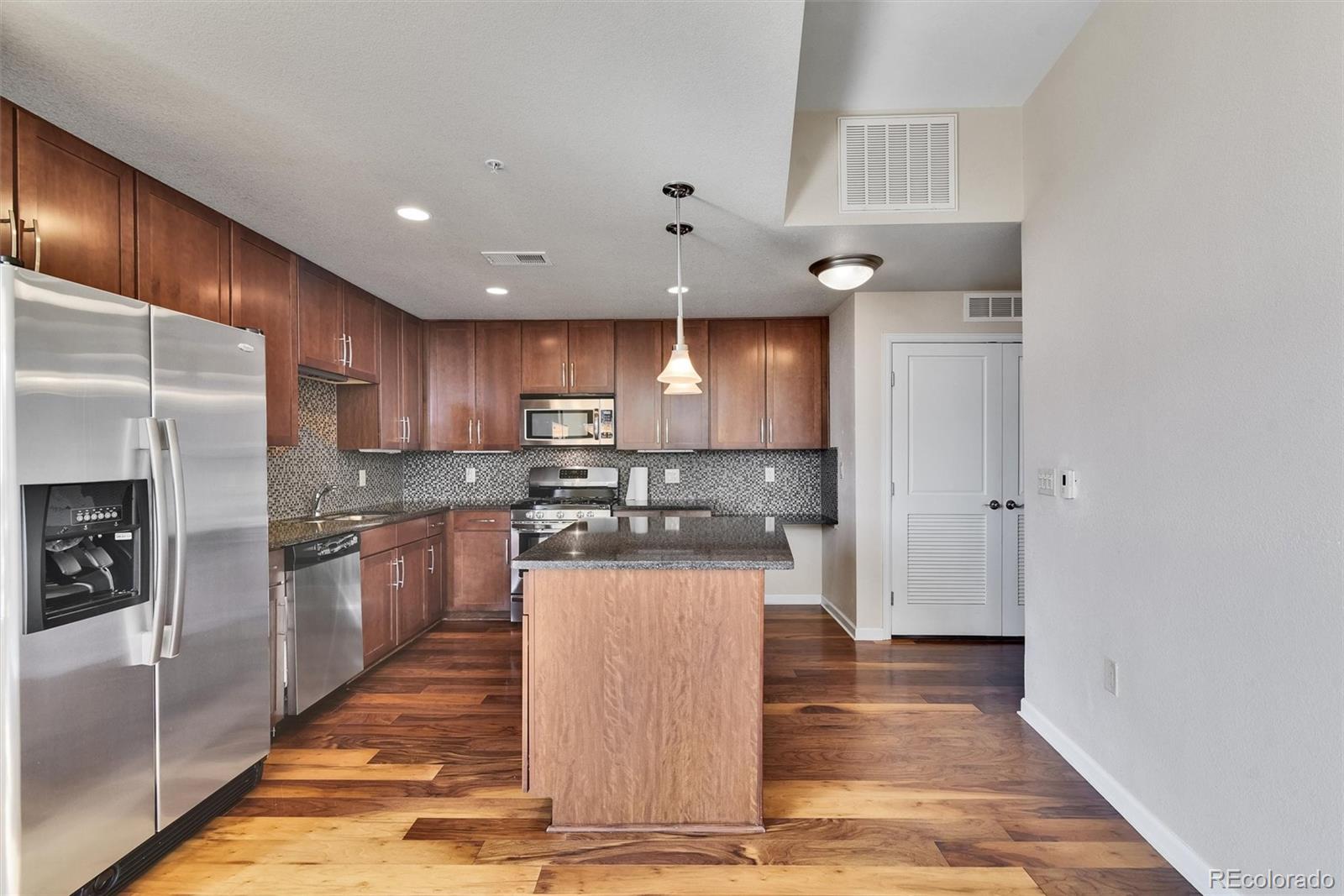 8165 E Lowry Boulevard Unit: 208