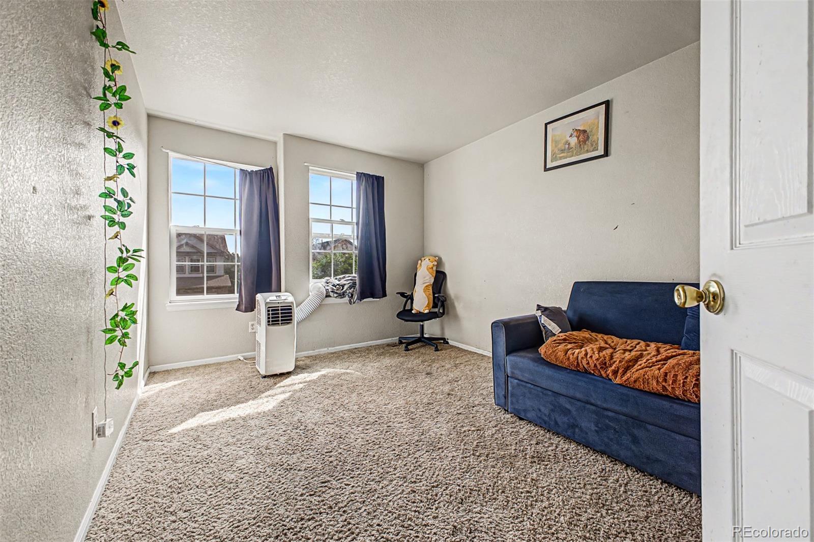 5543 Hannibal Court