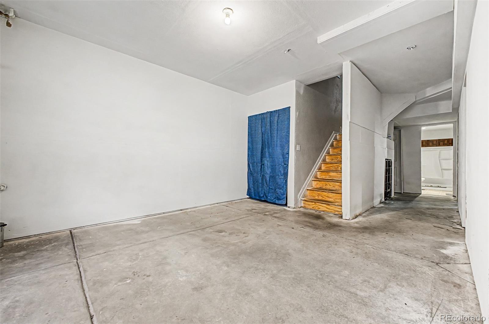 5543 Hannibal Court