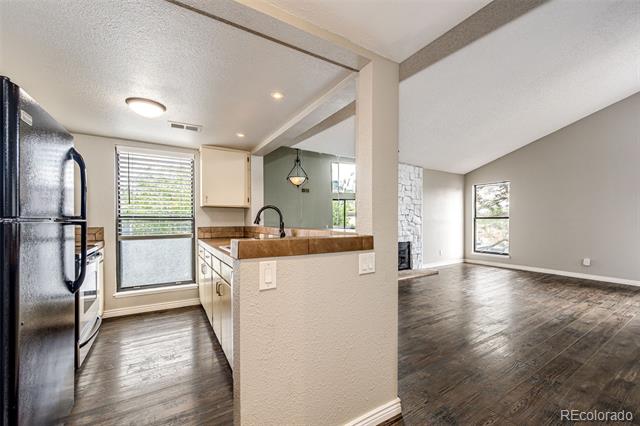 9837 E Peakview Avenue Unit: D11
