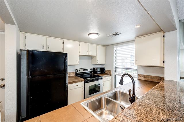 9837 E Peakview Avenue Unit: D11