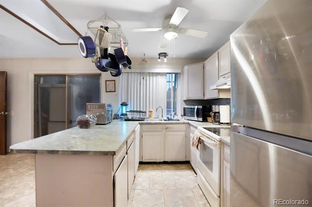 3426 E 117th Place