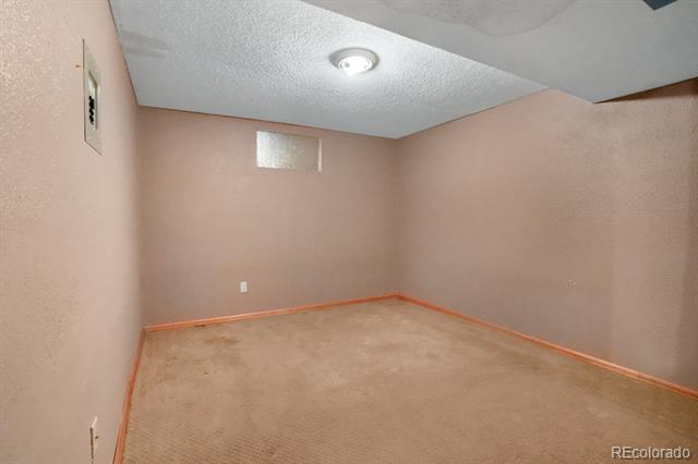 3426 E 117th Place