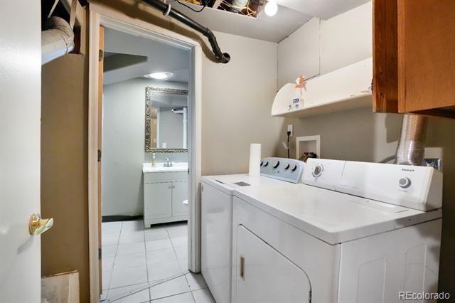 3426 E 117th Place