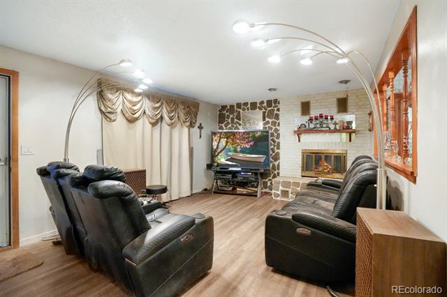 3426 E 117th Place