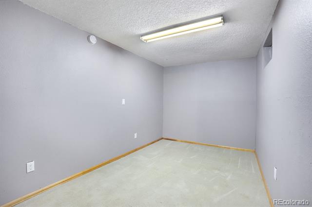 3426 E 117th Place