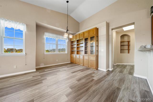 1335 Villa Grove