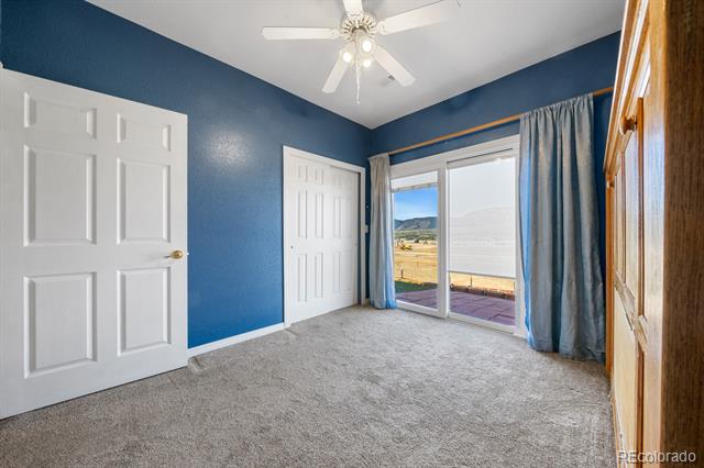 1335 Villa Grove
