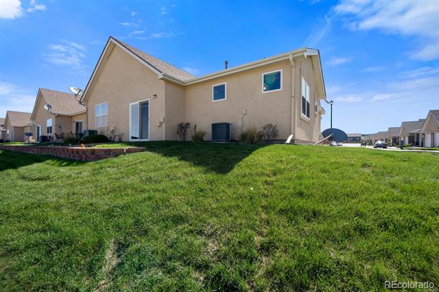1335 Villa Grove