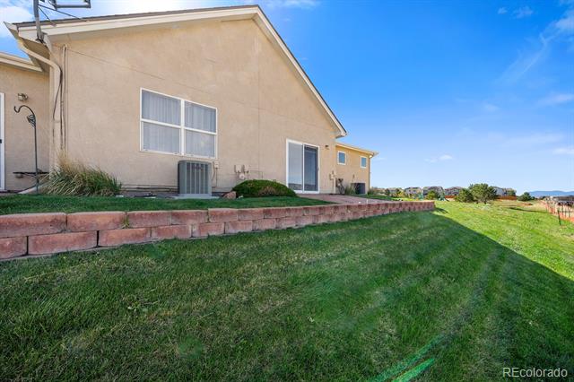 1335 Villa Grove