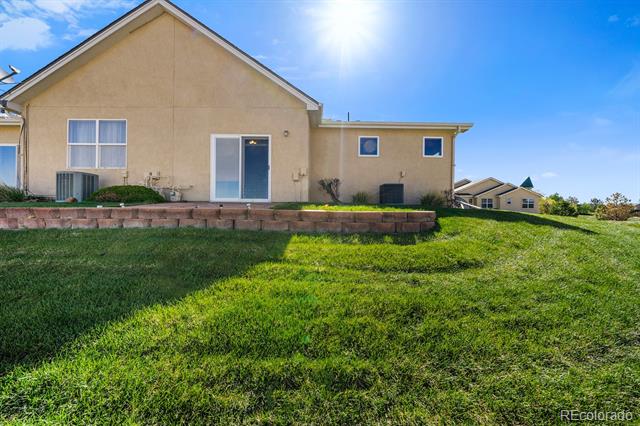 1335 Villa Grove