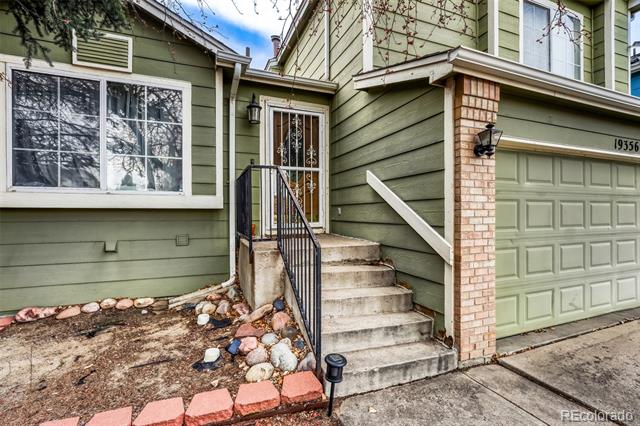 19356 E 40th Place