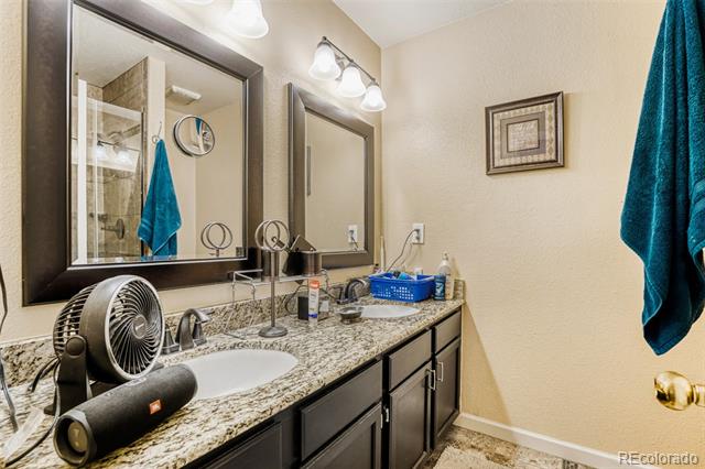 19356 E 40th Place