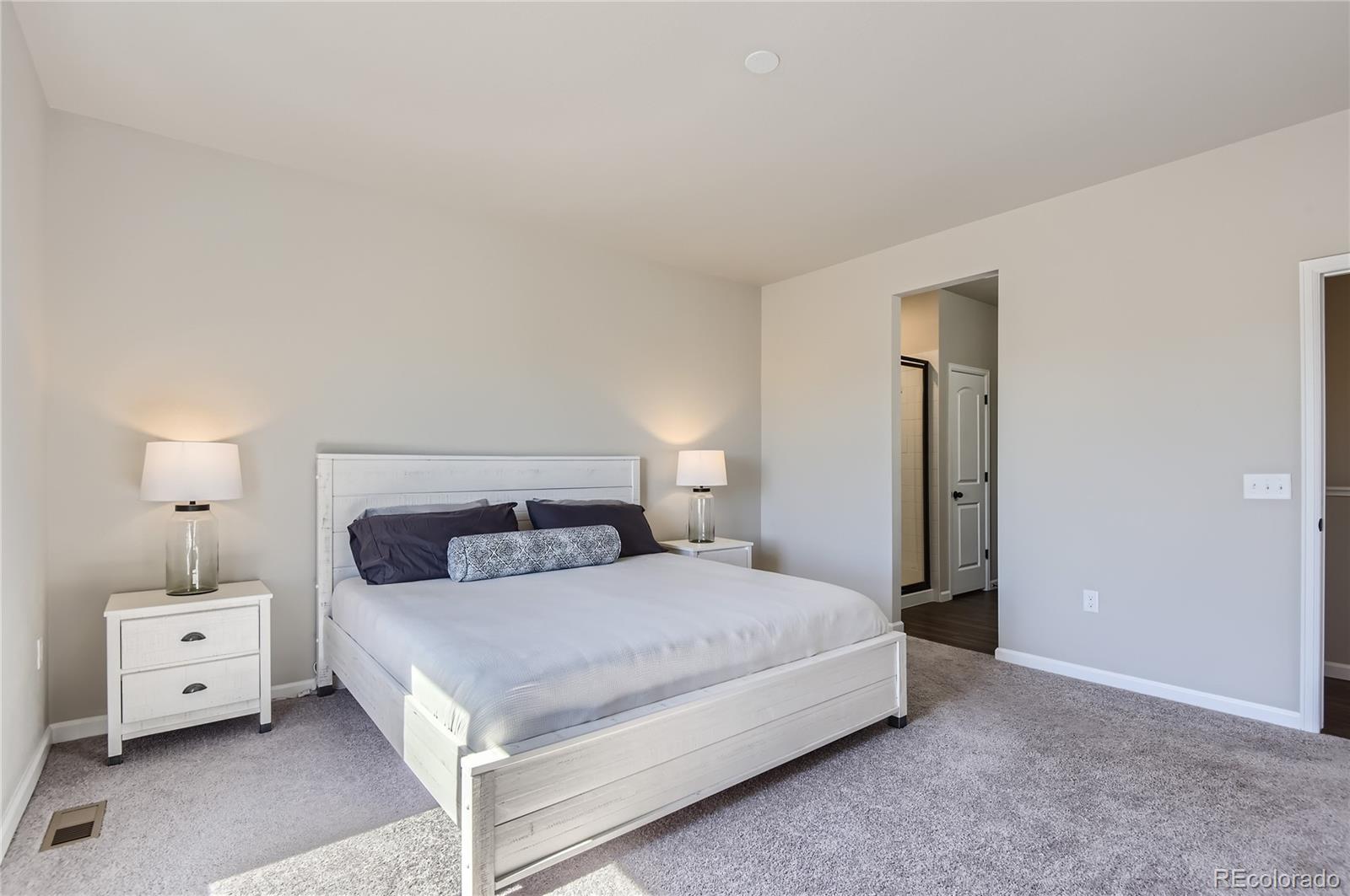 4506 River Highlands Loop
