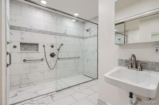 178 S Vance Court