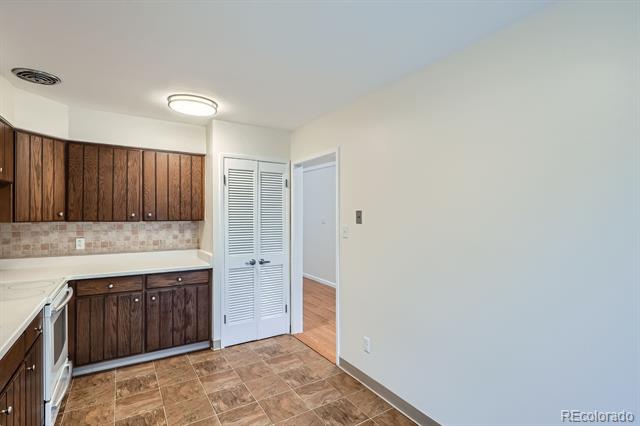 178 S Vance Court