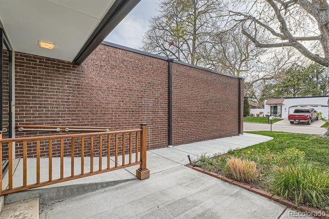 178 S Vance Court