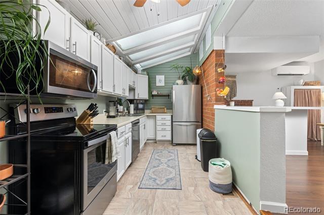812 Sir Galahad Drive