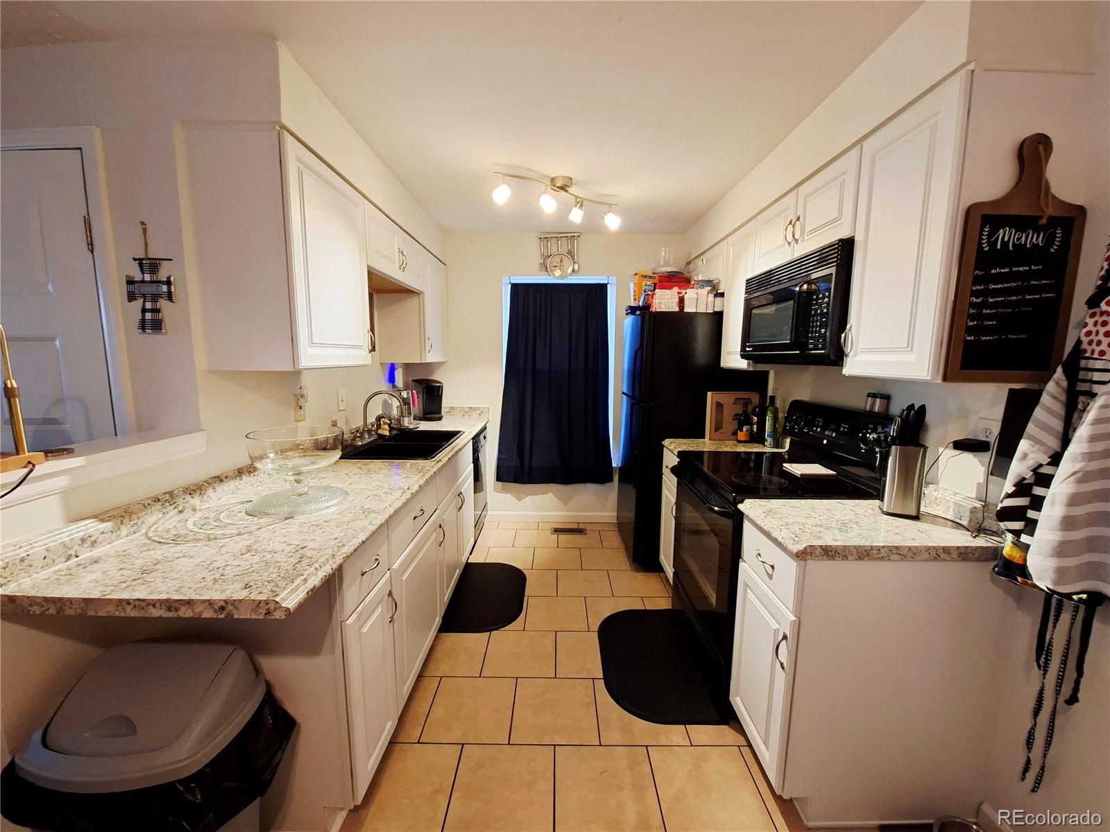 11982 Bellaire Street Unit: B