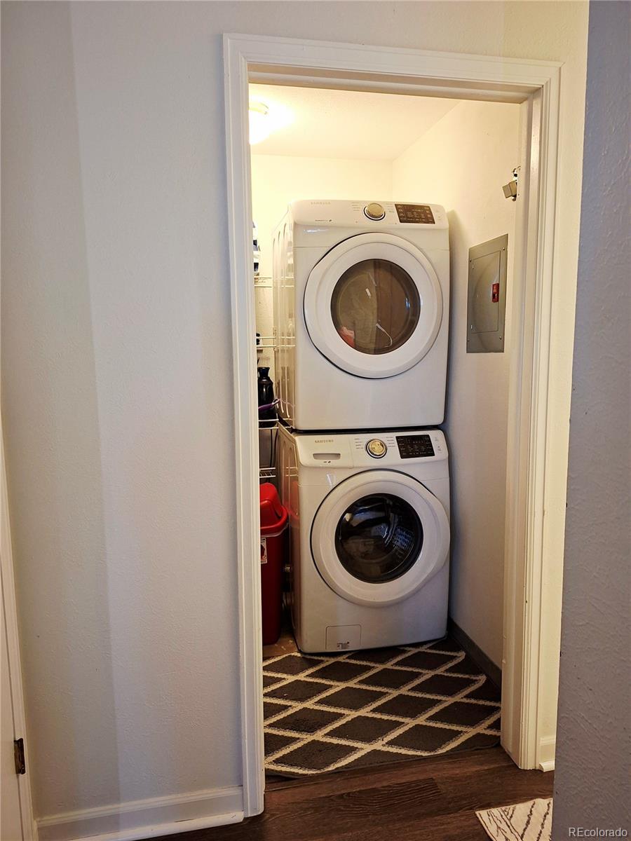 11982 Bellaire Street Unit: B