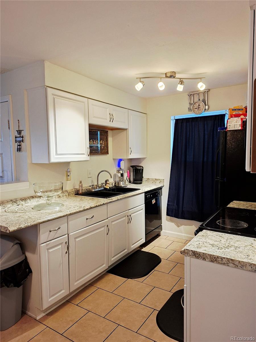 11982 Bellaire Street Unit: B