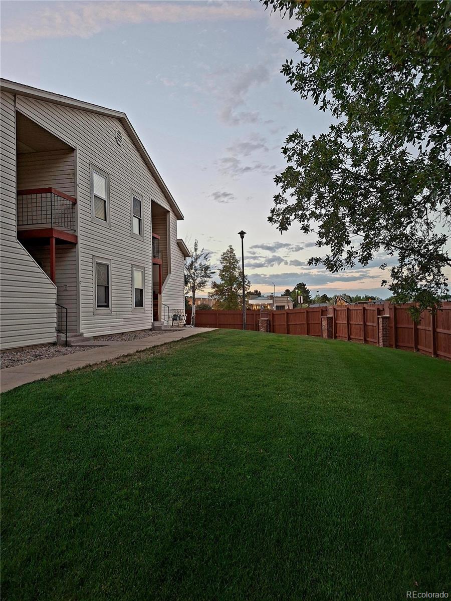 11982 Bellaire Street Unit: B