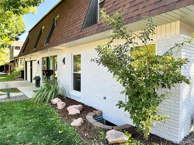 1912 S Magnolia Street