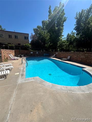 1350 Josephine Street Unit: 207