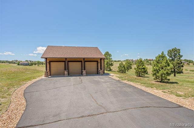 483 Red Cedar Circle