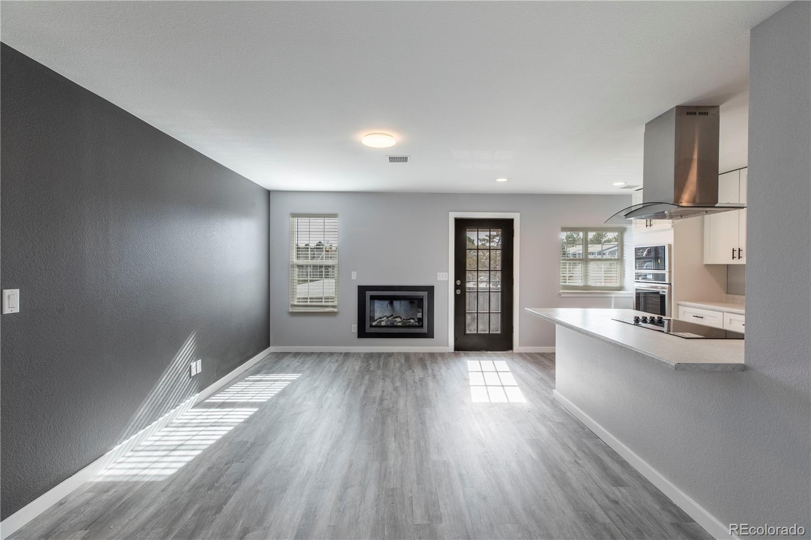 2301 E Fremont Avenue Unit: S08